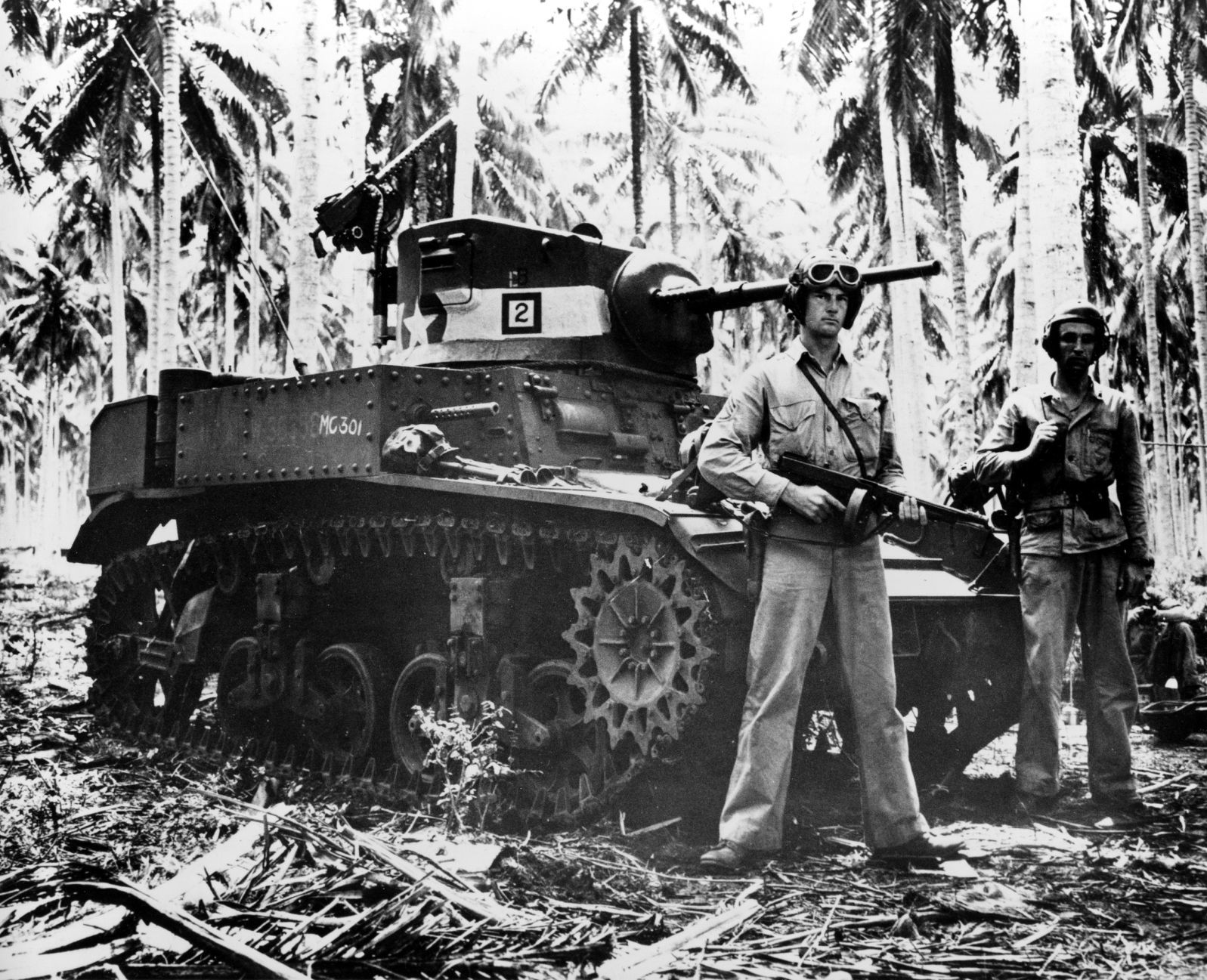 1942: WWII U.S. MARINES GUADALCANAL